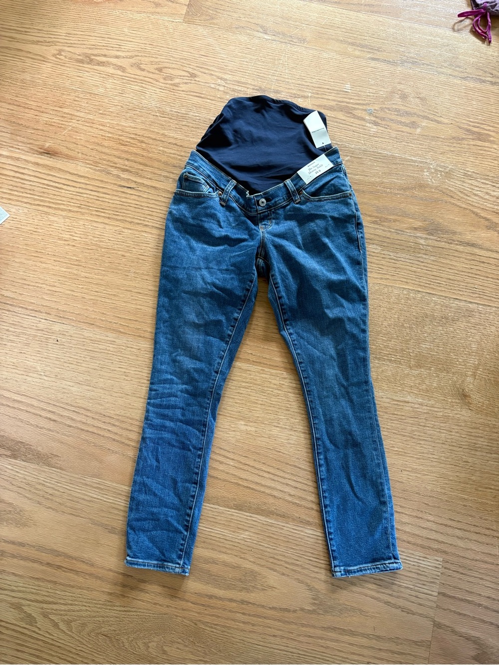 Abercrombie maternity skinny jeans